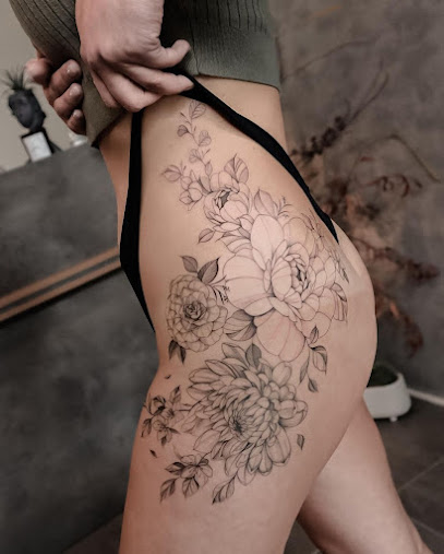 T.ink fine line tattoo studio