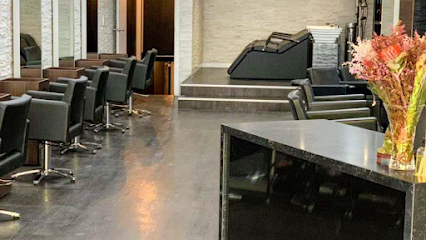 Q Hair Melbourne（hair salon)