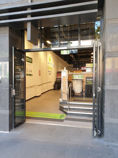Woolworths Metro 222 Exhibition St