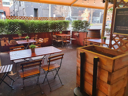 Little Hof, Melbourne