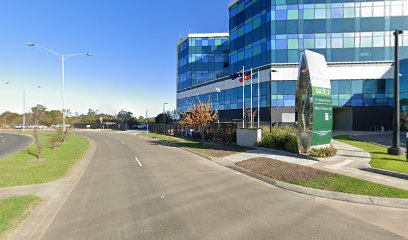 Mr. Justin James - Specialist Oncoplastic Breast Surgeon | Endocrine Surgeon | Melbourne, Australia