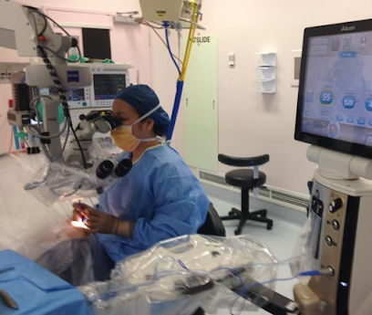 Dr Tu Tran | Ophthalmologist specialising in Cataract, Complex Glaucoma,