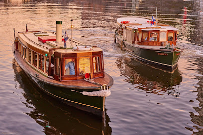 Classic Steamboat Cruises