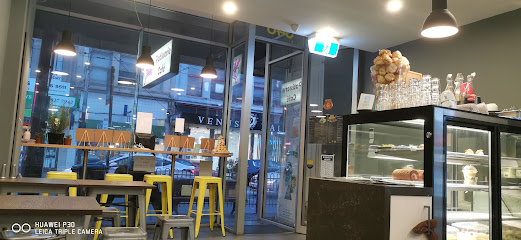 Yummy Puff Patisserie and Cafe