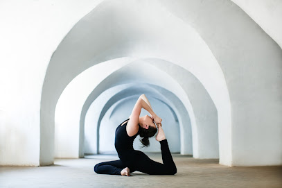 Jessica Dewar Yoga