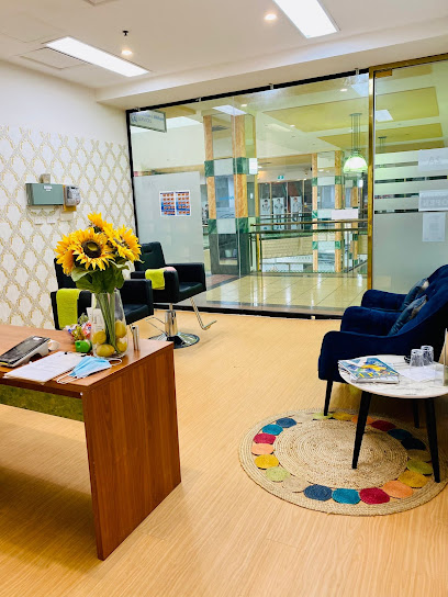 Brows Beauty Bar