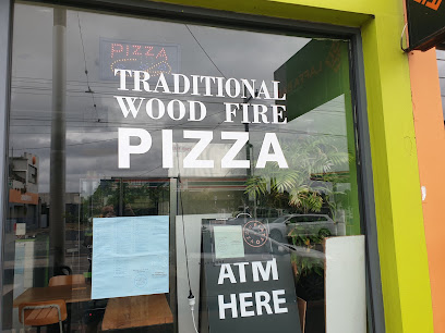 Woodfired Piatto Pizza and Pasta