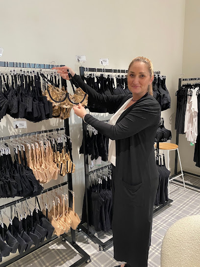 Fitted by Britt (INTIMO)