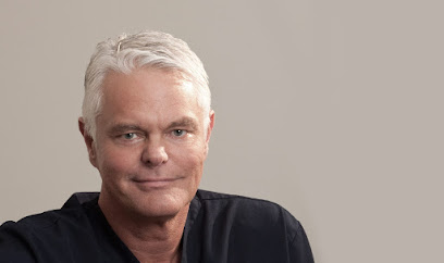 Dr Rick Wolfe