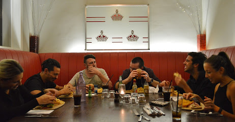 Three Crowns Hotel