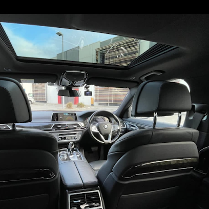 Private Chauffeur Melbourne - Airport Transfers, Tours & Wedding Chauffeurs